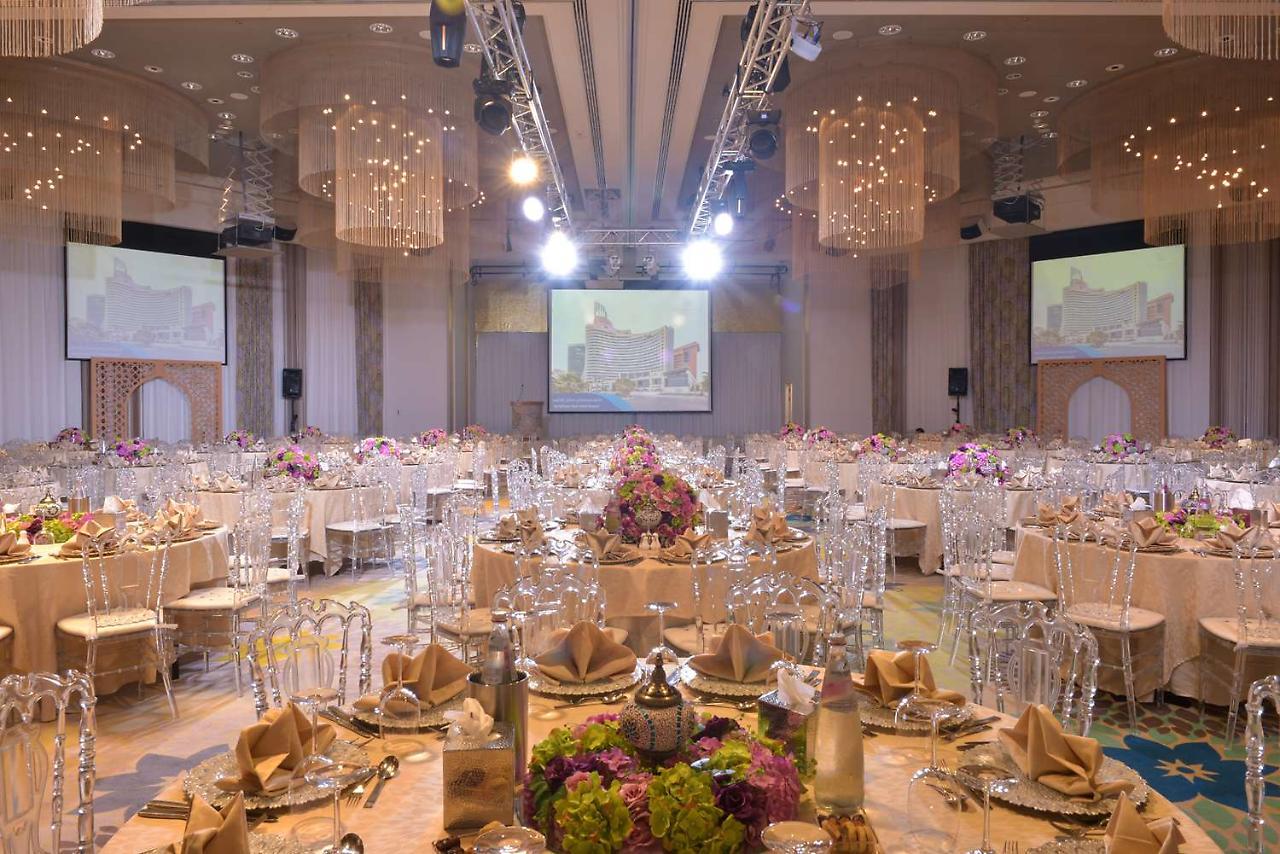 Symphony Style Hotel Kuwait Salmiya Екстериор снимка The 2012 Gala Dinner